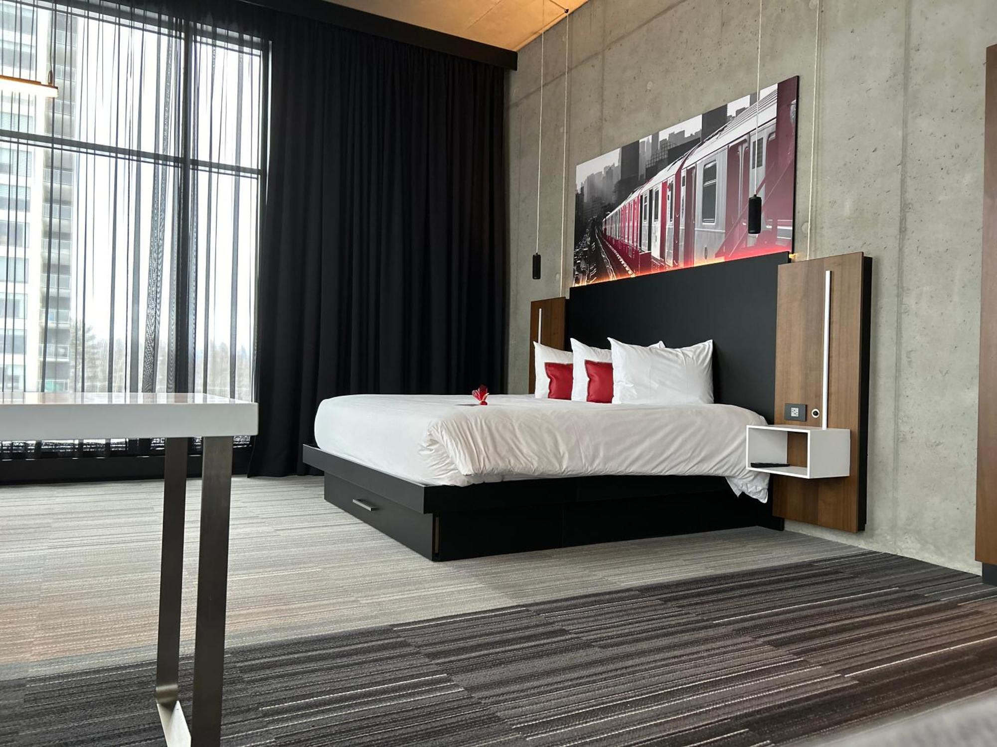 Grand Hotel Times Blainville-Mirabel 外观 照片