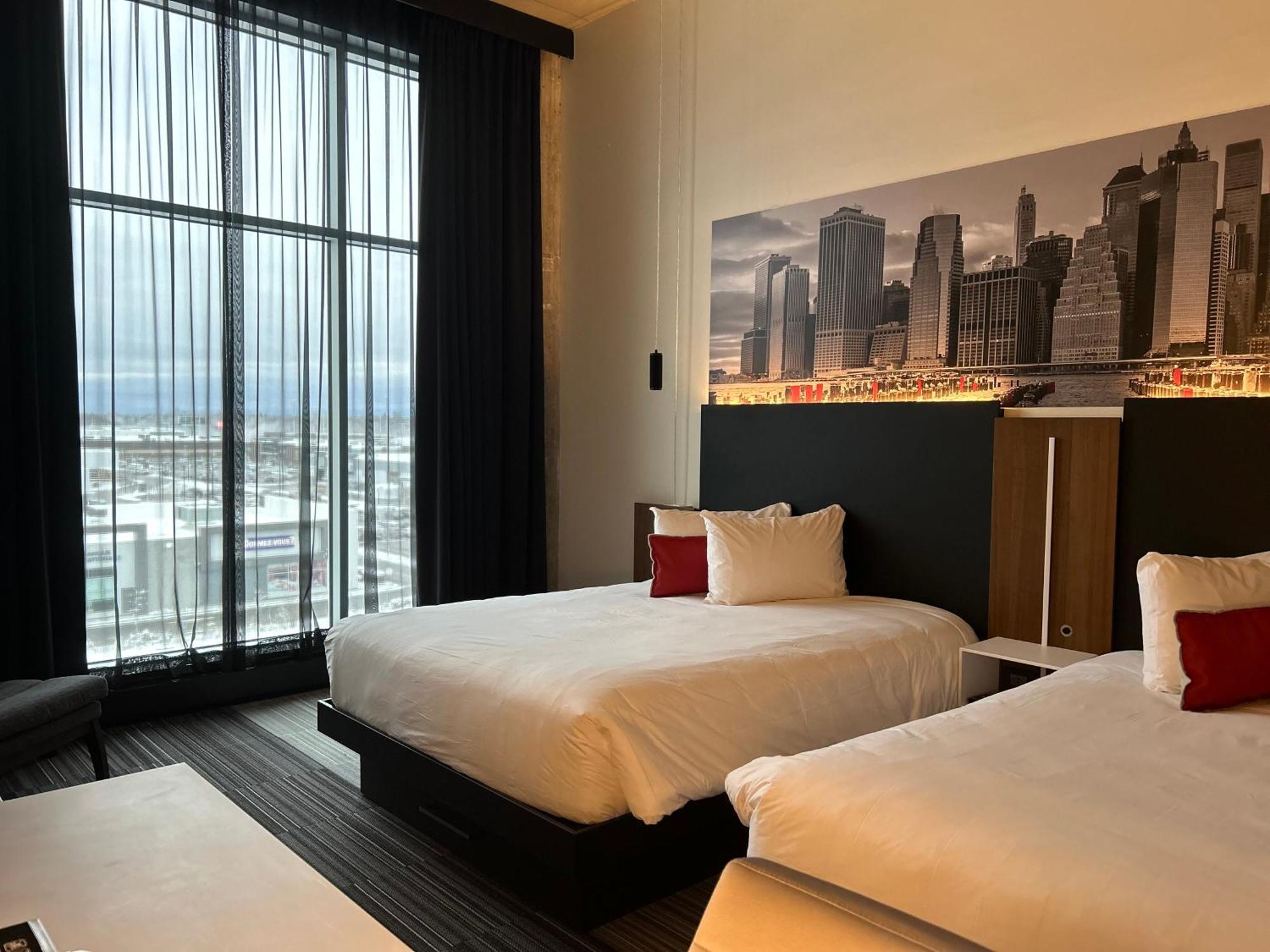Grand Hotel Times Blainville-Mirabel 外观 照片