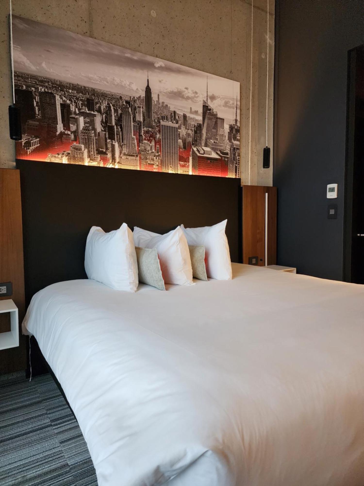 Grand Hotel Times Blainville-Mirabel 外观 照片